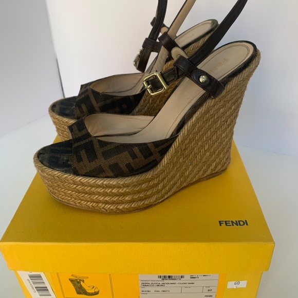 Authentic FENDI Zucca Monogram Espadrille Wedge Sandals EU 37 - Picture 9 of 9